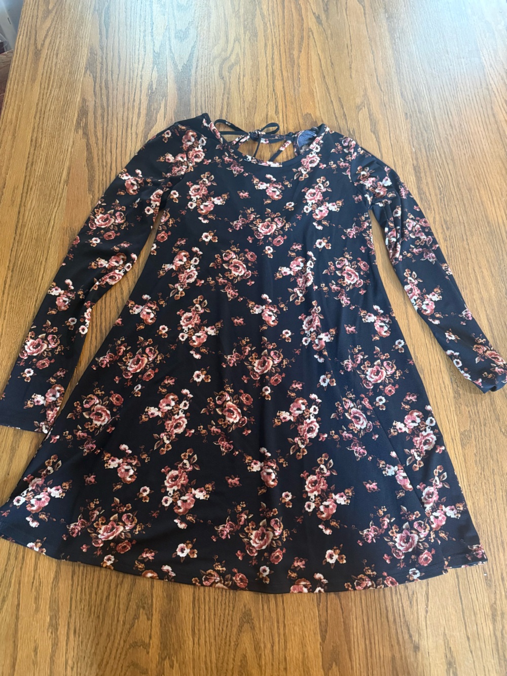 Women’s Long Sleeve Floral A-Line Dress - Black with Pink Rose Print